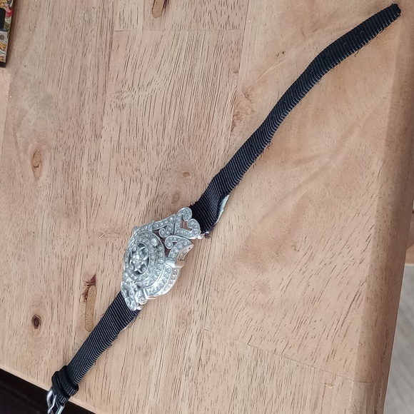 Crystal Locket Watch - Picture 2 of 6